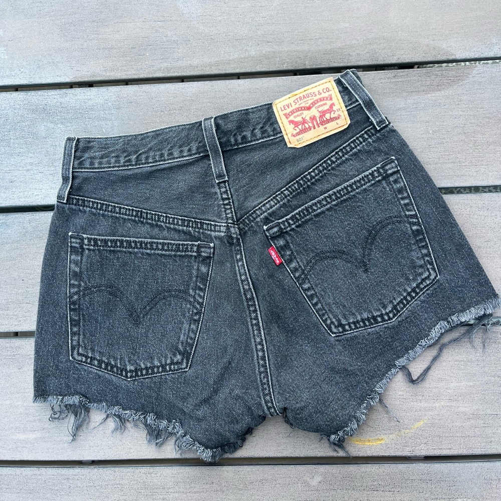 Levi's 501 Original High Rise Button Fly Shorts Mesa Cabo women’s size 24 in EUC